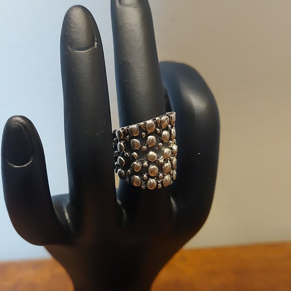 Handmade Mexican 925 Patterned Dot-work Ring - Picture 2 of 4